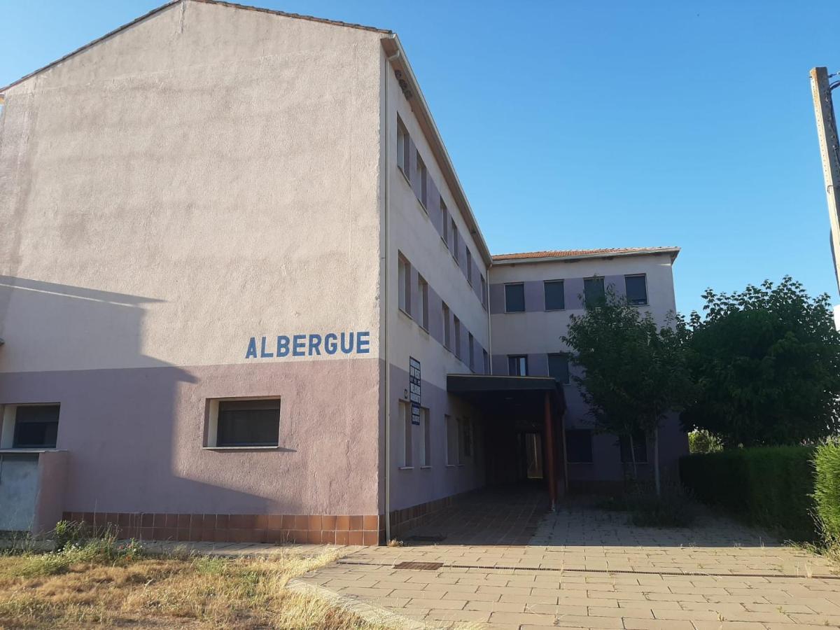 Albergue Villa Nava De La Asuncion Exteriér fotografie